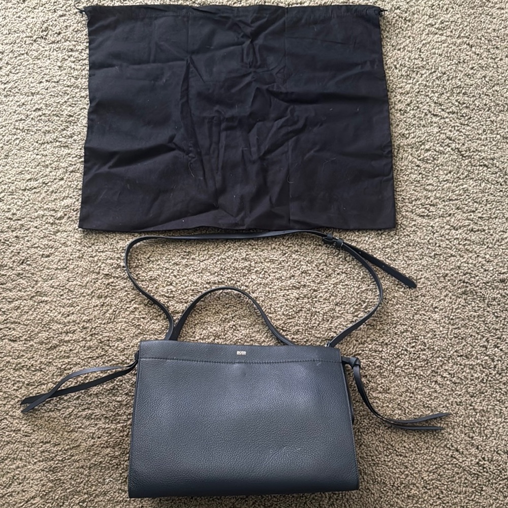 Hugo Boss Black Shoulder Bag Sleek Design